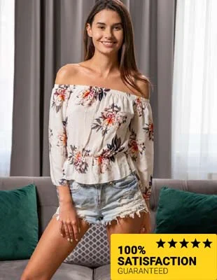 Riya Noida Escorts Service